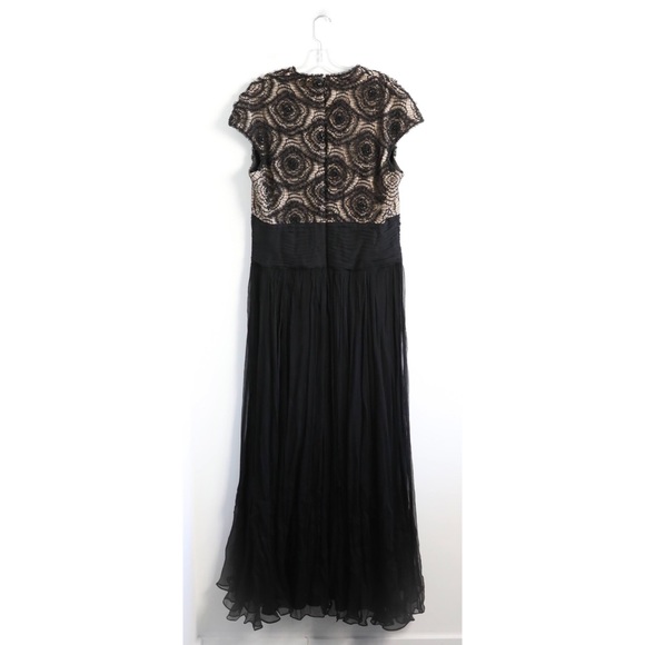 Tadashi Shoji evening dress black gown upscale chic maxi long event gala lace 16 - Picture 2 of 8